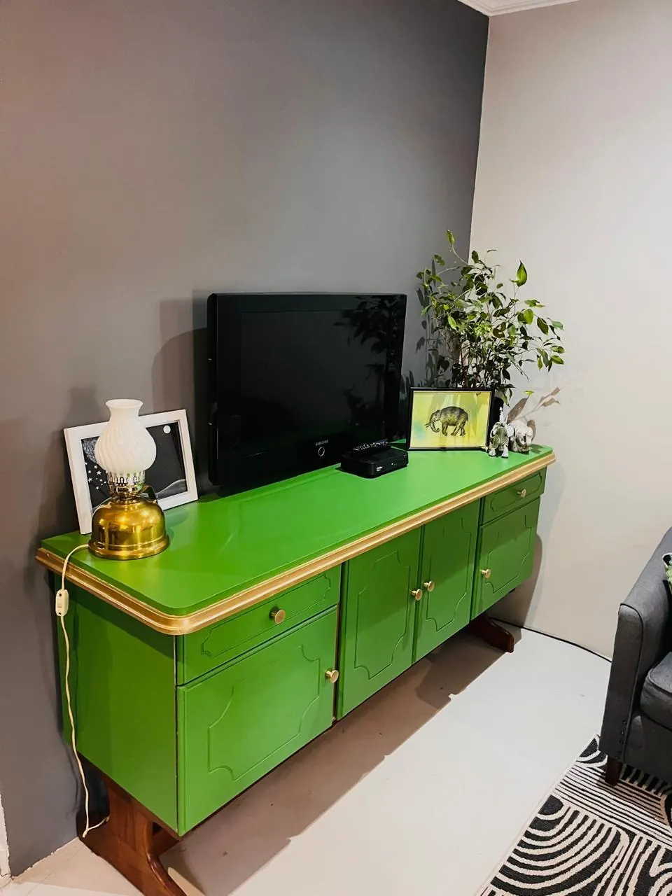 Paint finishes: Paint colour and finish direction used when furniture, woodwork or room details need a refreshed look.